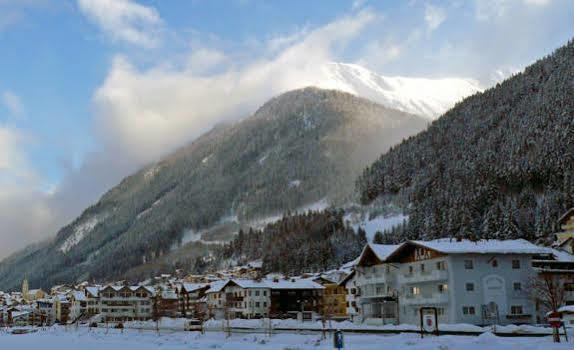 Hotel Germania 4*
